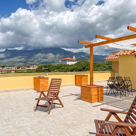 Il Mare In Giardino Apartment Скаури Екстериор снимка