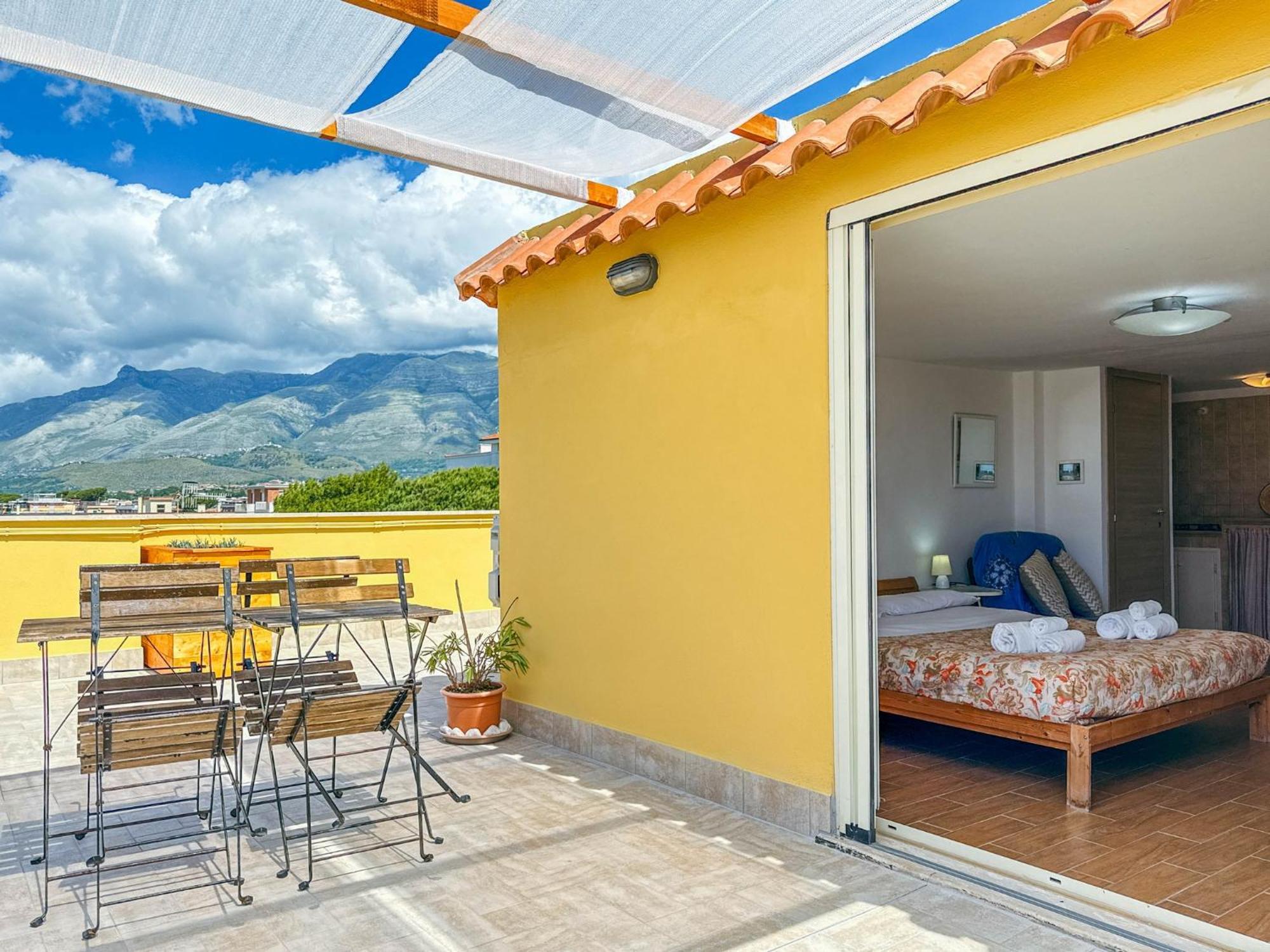 Il Mare In Giardino Apartment Скаури Екстериор снимка