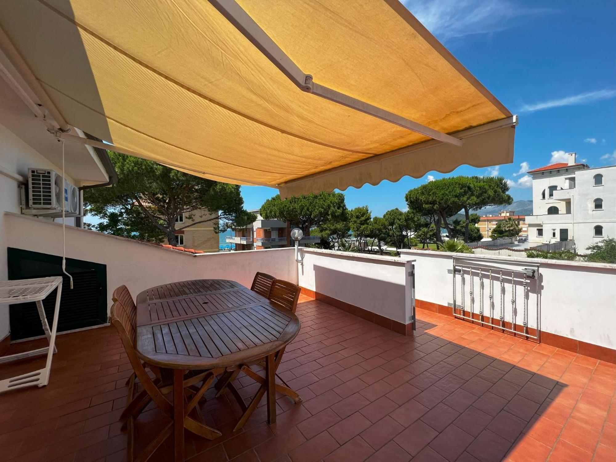 Il Mare In Giardino Apartment Скаури Екстериор снимка