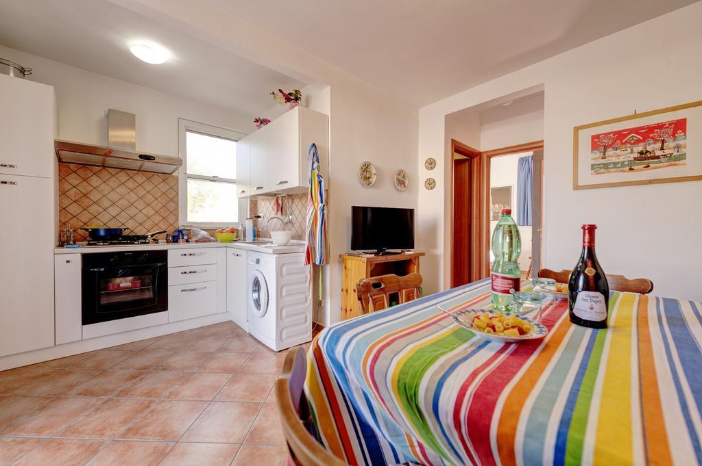 Il Mare In Giardino Apartment Скаури Екстериор снимка