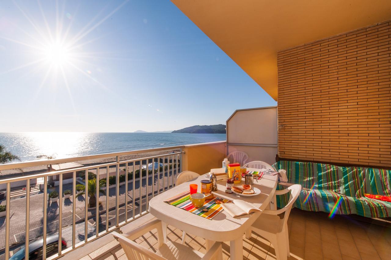 Il Mare In Giardino Apartment Скаури Екстериор снимка